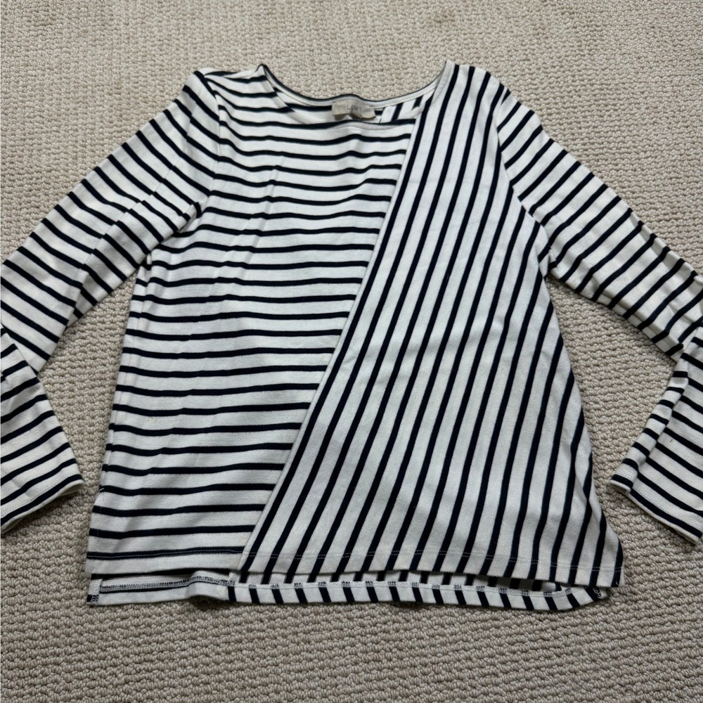 LOFT Top Womens Size Medium White/Black‎ Stripes Long Sleeve Casual knit Blouse